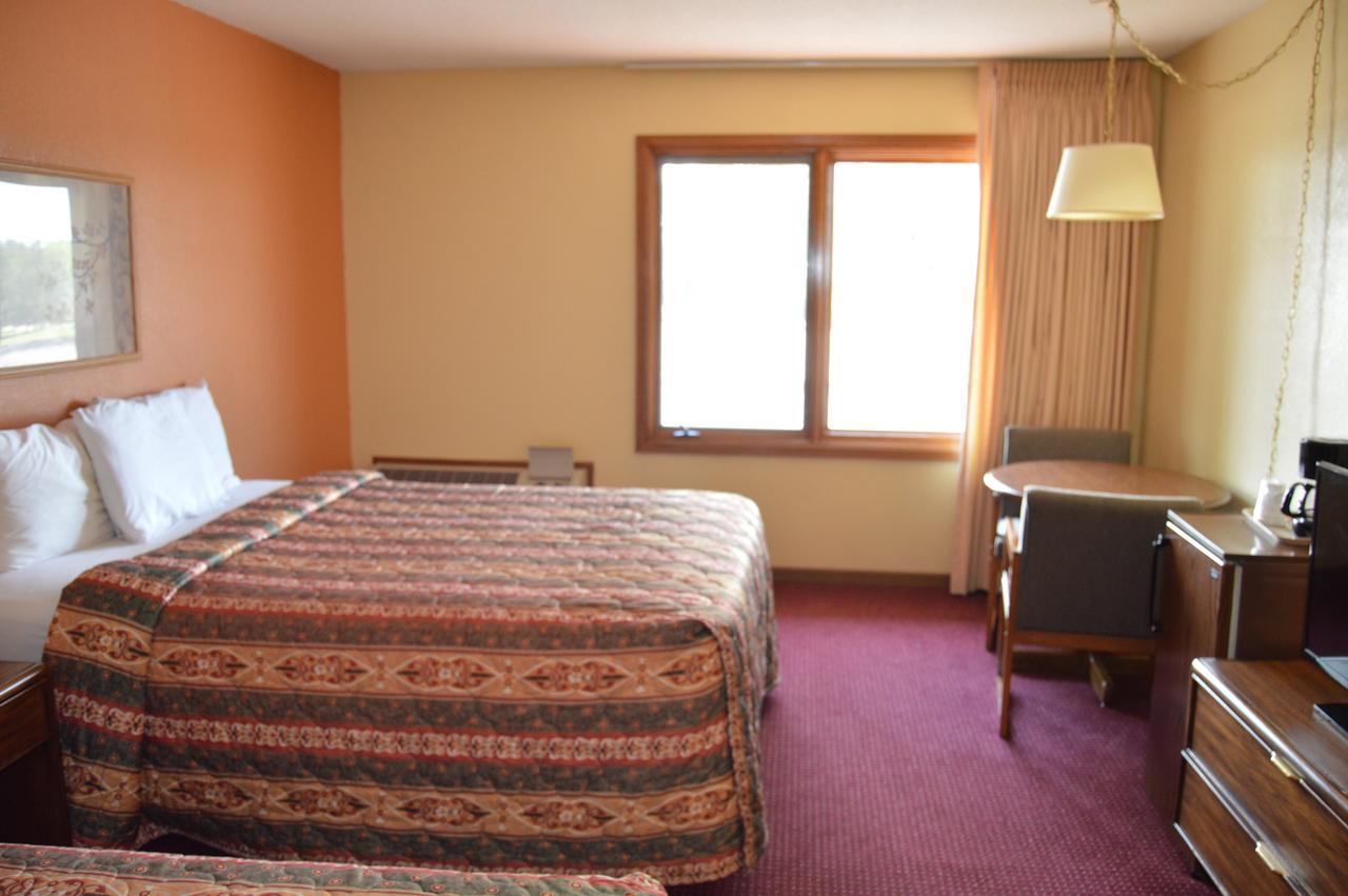 Old Towne Motel Westby Εξωτερικό φωτογραφία