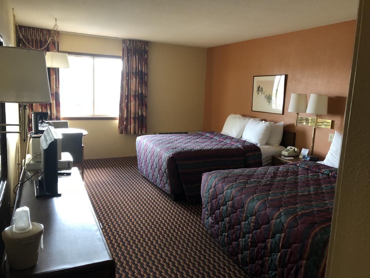 Old Towne Motel Westby Εξωτερικό φωτογραφία